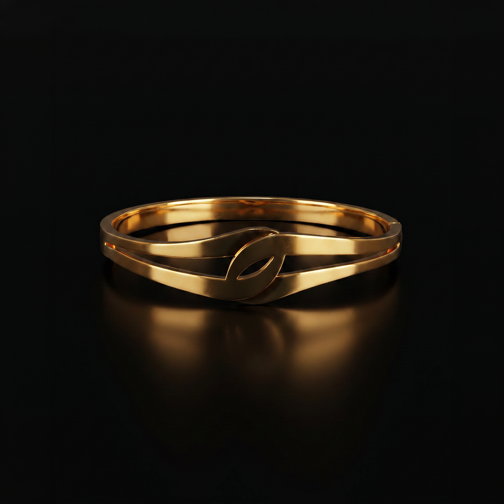 Charlie Clasped Bangle - Gold