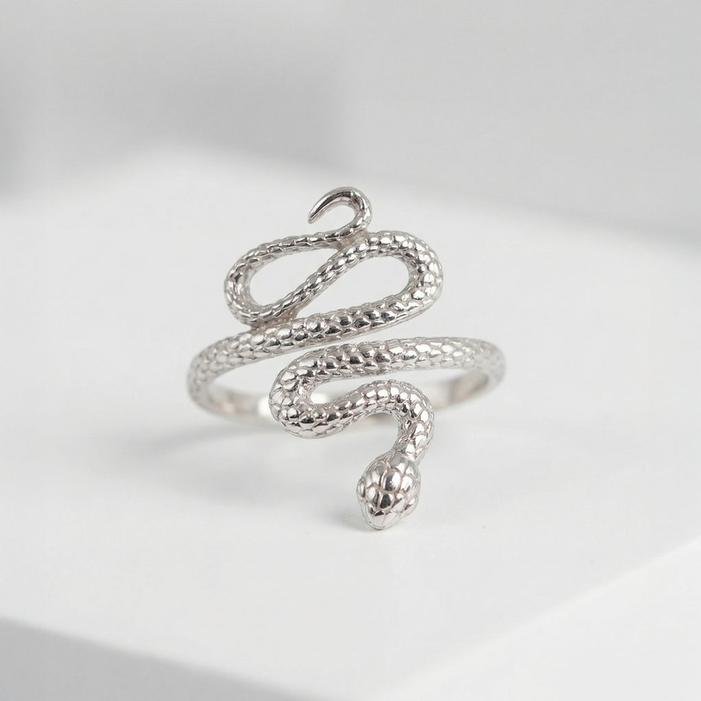 Cobra Ring