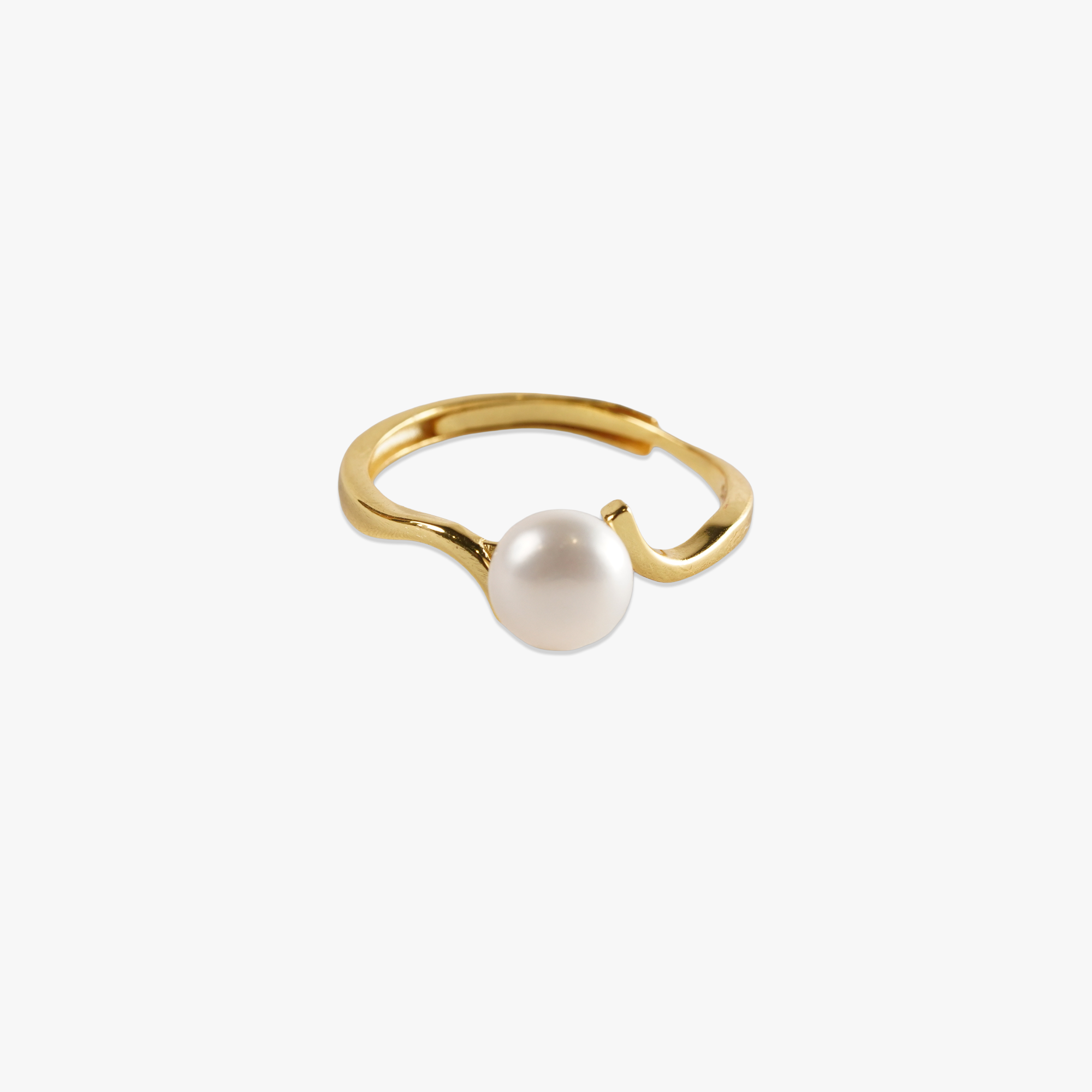 # Ebb and Pearl Ring in 18K Gold Plated 925 Silver with White Pearl