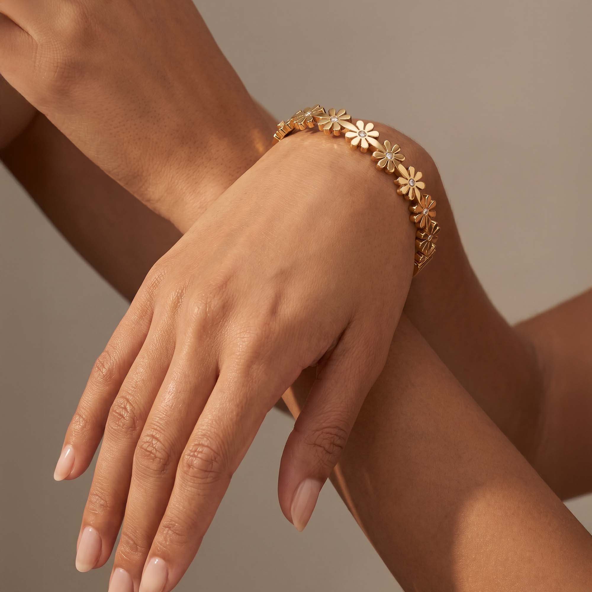Flor Bangle 18K Gold
