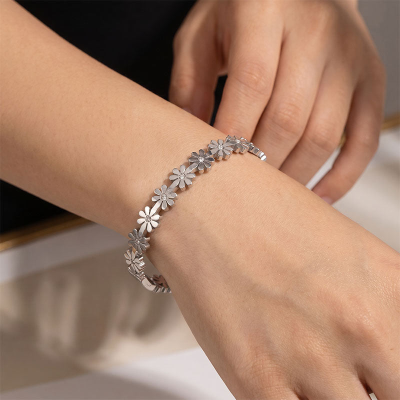 Flor Bangle