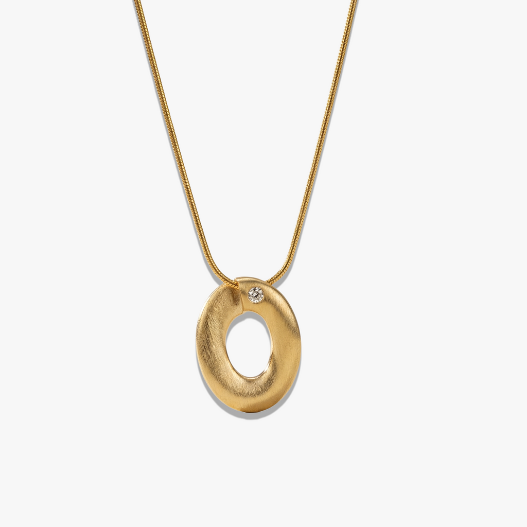 # Ophelia Necklace Gold - 925 Silver oval pendant with diamond, 18K gold plated chain