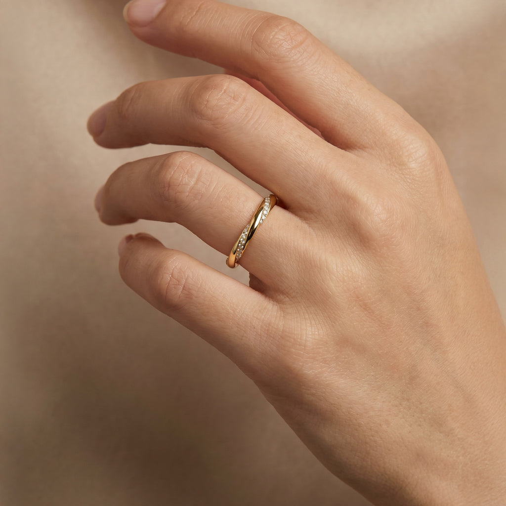 Venus Twisted Ring